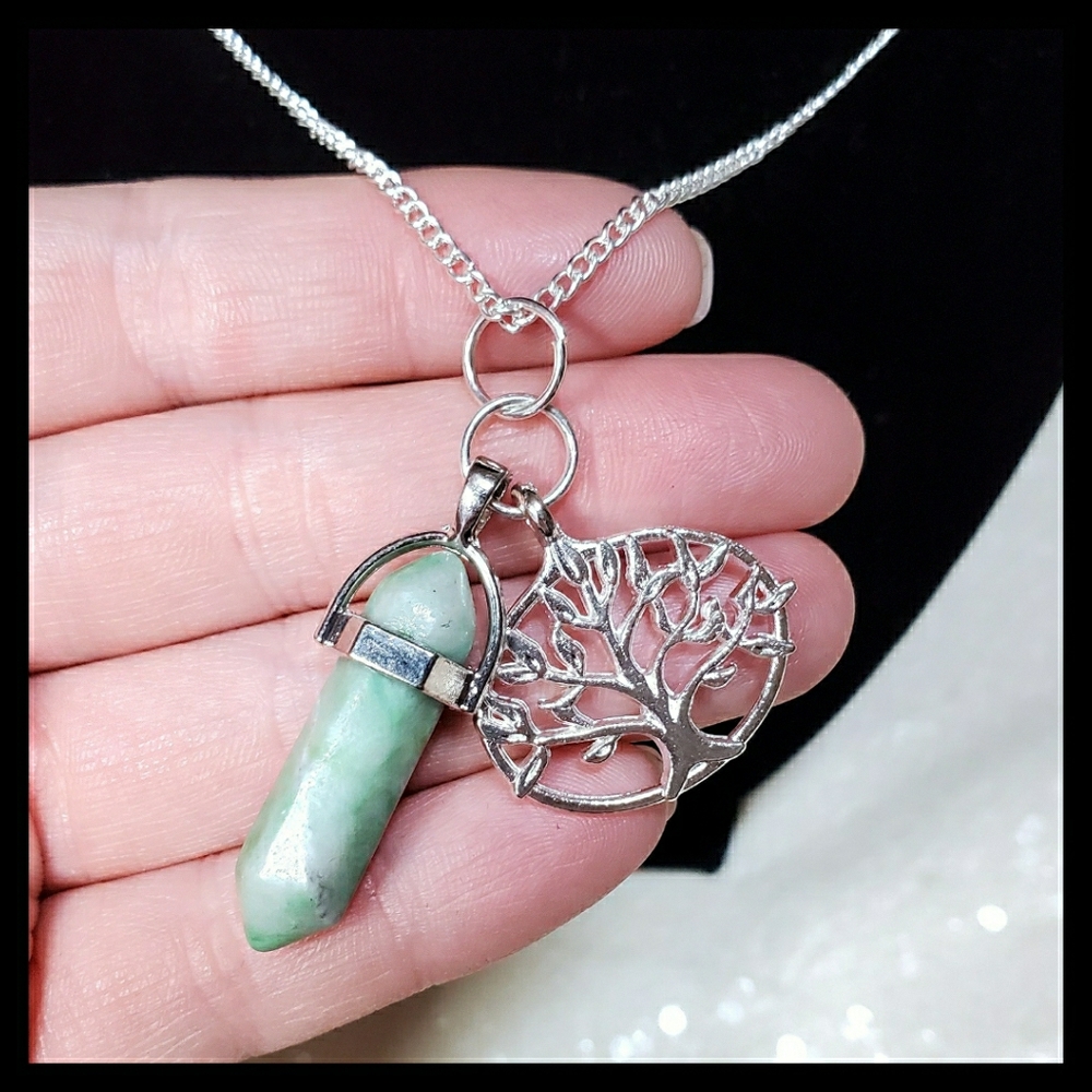 Green Quartz Chakra and Tree of Life Necklace